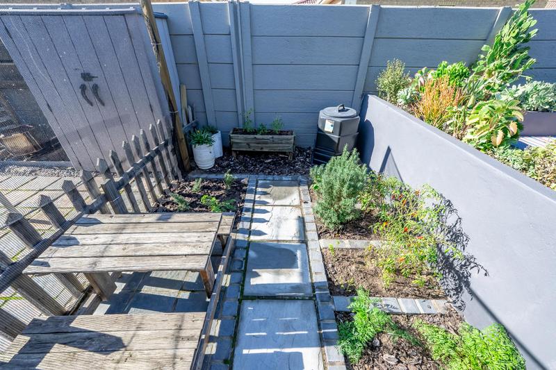 4 Bedroom Property for Sale in Viking Village Western Cape